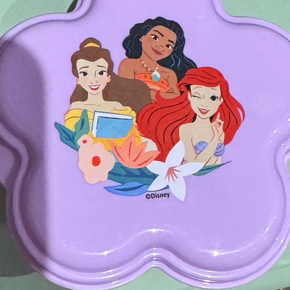 Disney Princess Snack Container - Picture 2 of 4